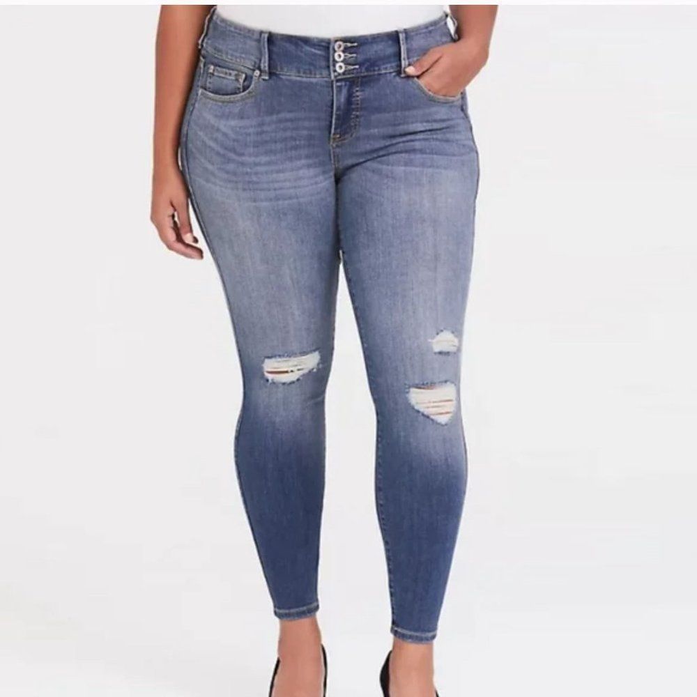 Torrid Premium Jeans Distressed 24R